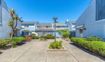 967 Hilby Avenue D, Seaside, California 93955, 2 Bedrooms Bedrooms, ,1 BathroomBathrooms,Residential,Buy,967 Hilby Avenue D,ML81979377