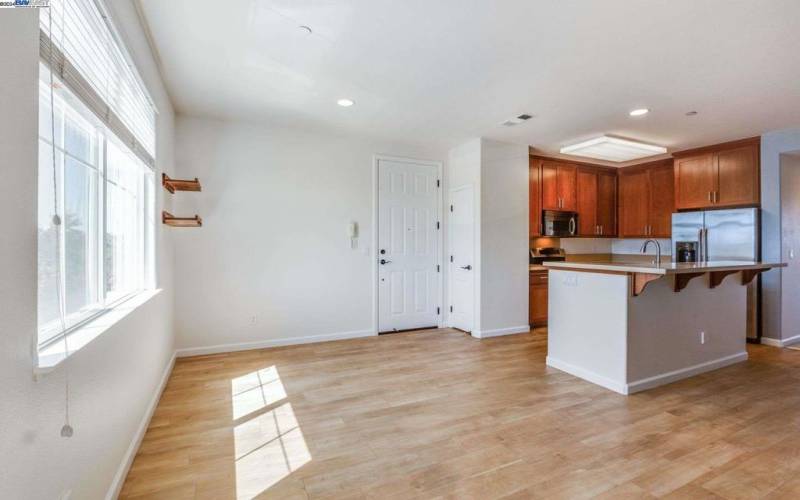 Dining/Breakfast Nook