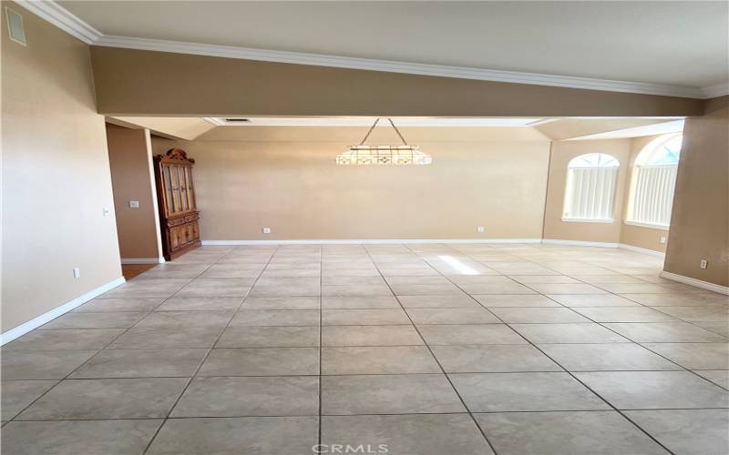 Formal living/dining room