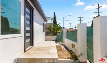 4421 Oakwood Avenue, Los Angeles, California 90004, 3 Bedrooms Bedrooms, ,1 BathroomBathrooms,Residential,Buy,4421 Oakwood Avenue,24436599