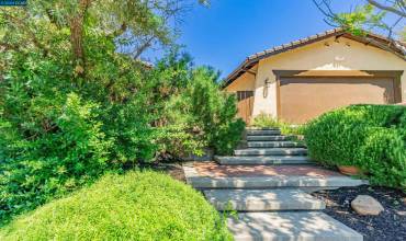 3503 Halfmoon Ln, Concord, California 94518, 4 Bedrooms Bedrooms, ,2 BathroomsBathrooms,Residential,Buy,3503 Halfmoon Ln,41067068