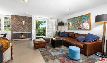 8530 Holloway Drive 212, West Hollywood, California 90069, 2 Bedrooms Bedrooms, ,2 BathroomsBathrooms,Residential,Buy,8530 Holloway Drive 212,24433667