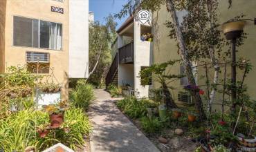 7966 Mission Center Court C, San Diego, California 92108, 1 Bedroom Bedrooms, ,1 BathroomBathrooms,Residential,Buy,7966 Mission Center Court C,PTP2405438