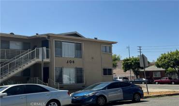 304 E 95th, Los Angeles, California 90003, 2 Bedrooms Bedrooms, ,1 BathroomBathrooms,Residential Lease,Rent,304 E 95th,DW24185602