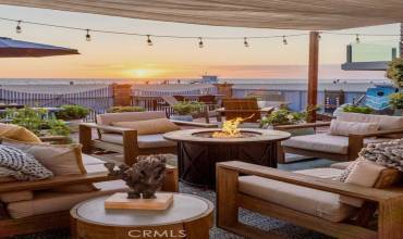 Beach front yard lounge w fire pit and seating