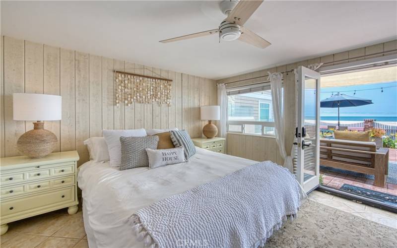 Downstairs primary bedroom w ocean views