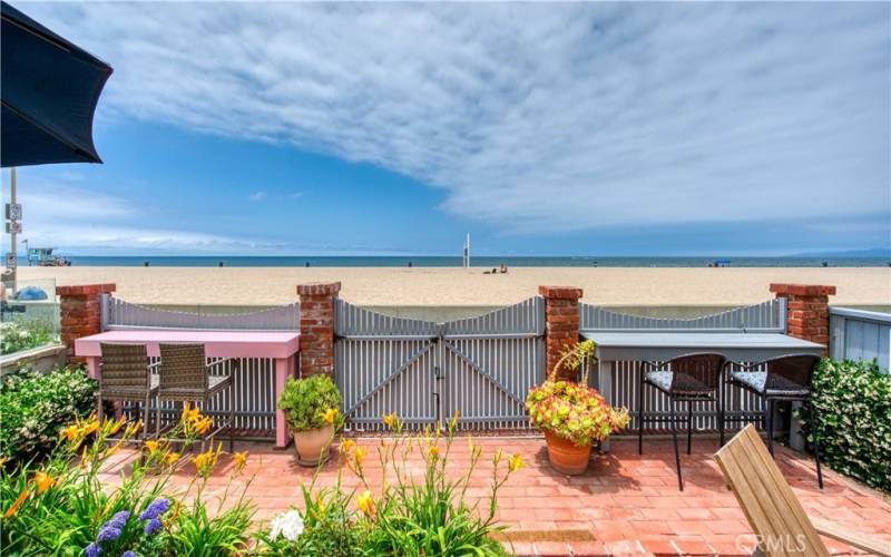 Strand and Beach Front