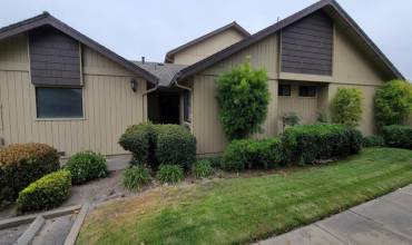 1848 Cherokee Drive 6, Salinas, California 93906, 2 Bedrooms Bedrooms, ,2 BathroomsBathrooms,Residential,Buy,1848 Cherokee Drive 6,ML81979446