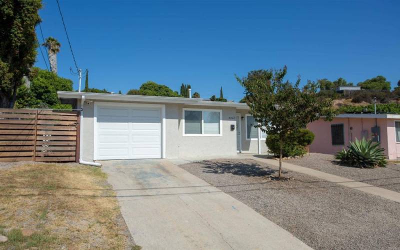 Front View of 1 Car Garage