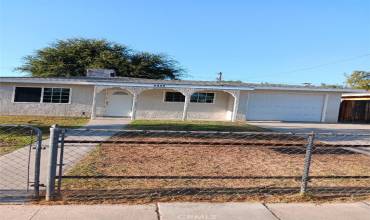 1832 Faxon Avenue, Bakersfield, California 93304, 3 Bedrooms Bedrooms, ,1 BathroomBathrooms,Residential,Buy,1832 Faxon Avenue,SR24185692