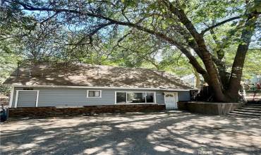 423 Log Lane, Crestline, California 92325, 3 Bedrooms Bedrooms, ,1 BathroomBathrooms,Residential,Buy,423 Log Lane,CV24184393