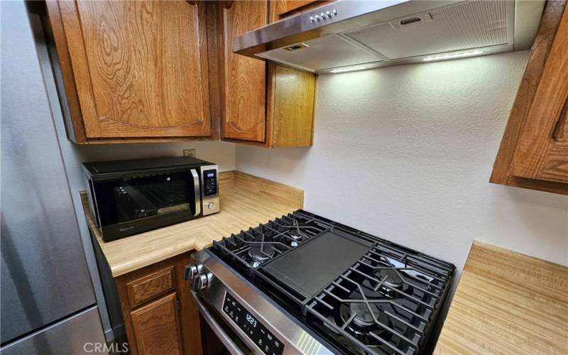 New Range Hood and Microwave