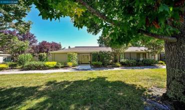 2600 Tice Creek Dr 3, Walnut Creek, California 94595, 2 Bedrooms Bedrooms, ,1 BathroomBathrooms,Residential,Buy,2600 Tice Creek Dr 3,41072354