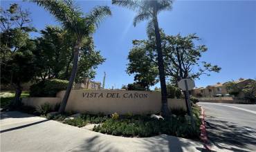 18814 Vista Del Canon B, Newhall, California 91321, 3 Bedrooms Bedrooms, ,2 BathroomsBathrooms,Residential,Buy,18814 Vista Del Canon B,CV24179115