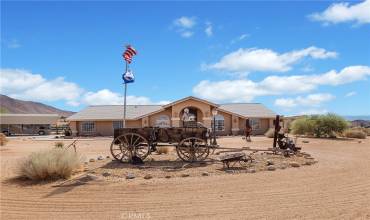 22147 Lupine Road, Apple Valley, California 92308, 4 Bedrooms Bedrooms, ,3 BathroomsBathrooms,Residential,Buy,22147 Lupine Road,HD24179562