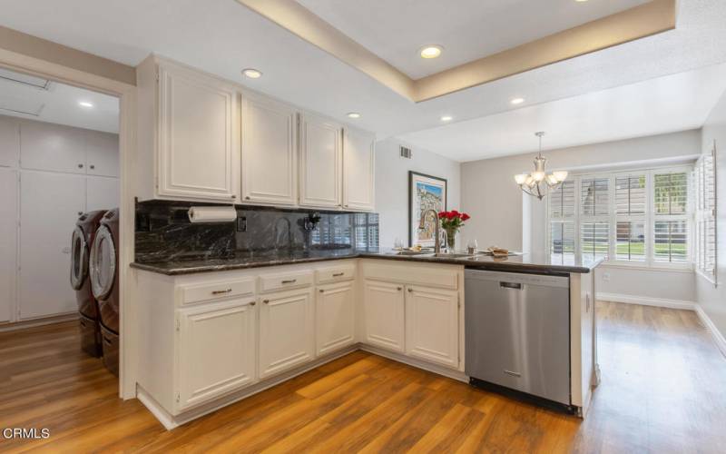 Kitchen + breakfast nook