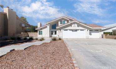 14743 BLUE GRASS Drive, Helendale, California 92342, 4 Bedrooms Bedrooms, ,2 BathroomsBathrooms,Residential,Buy,14743 BLUE GRASS Drive,IV24186177