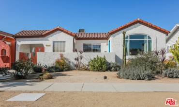 1925 Carmona Avenue, Los Angeles, California 90016, 2 Bedrooms Bedrooms, ,2 BathroomsBathrooms,Residential Lease,Rent,1925 Carmona Avenue,24435267