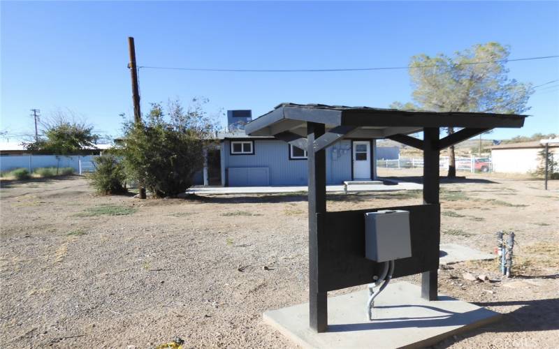 Utility box for well