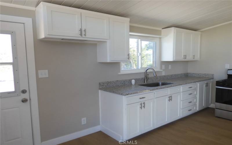 Cabinets have new door & drawer fronts.