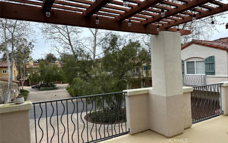 Large patio deck off of kitchen and dining room