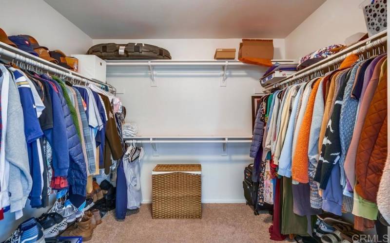 Walk-in Closet