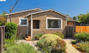 2428 Wilbur St, Oakland, California 94602, 2 Bedrooms Bedrooms, ,1 BathroomBathrooms,Residential,Buy,2428 Wilbur St,41072451