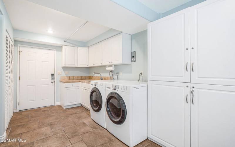 Spacious Utility Room