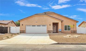 13851 Topmast Drive, Helendale, California 92342, 4 Bedrooms Bedrooms, ,2 BathroomsBathrooms,Residential,Buy,13851 Topmast Drive,CV24183495