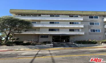 1600 Ardmore Avenue 318, Hermosa Beach, California 90254, 1 Bedroom Bedrooms, ,1 BathroomBathrooms,Residential Lease,Rent,1600 Ardmore Avenue 318,24437333