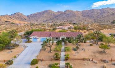 60555 Onaga Trail, Joshua Tree, California 92252, 4 Bedrooms Bedrooms, ,2 BathroomsBathrooms,Residential,Buy,60555 Onaga Trail,JT24186916