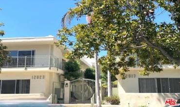 12017 Goshen Avenue 2, Los Angeles, California 90049, 2 Bedrooms Bedrooms, ,2 BathroomsBathrooms,Residential Lease,Rent,12017 Goshen Avenue 2,24437453