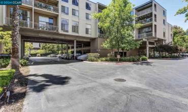 430 N Civic Dr 413, Walnut Creek, California 94596, 1 Bedroom Bedrooms, ,1 BathroomBathrooms,Residential,Buy,430 N Civic Dr 413,41072508