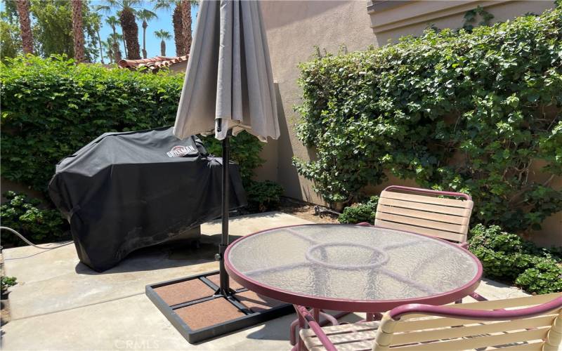 2nd Patio - table, chairs, BBQ (fully automatic), large umbrella