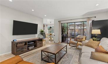 1010 Palm Avenue 108, West Hollywood, California 90069, 2 Bedrooms Bedrooms, ,2 BathroomsBathrooms,Residential,Buy,1010 Palm Avenue 108,SR24187144