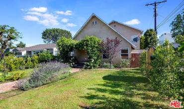 15242 LA MAIDA Street, Sherman Oaks, California 91403, 4 Bedrooms Bedrooms, ,3 BathroomsBathrooms,Residential Lease,Rent,15242 LA MAIDA Street,24437681