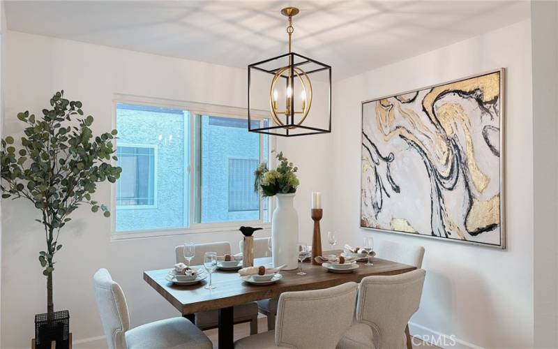 Dining room next to the kitche and family room