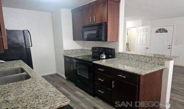 1625 Pentecost Way 5, San Diego, California 92105, 1 Bedroom Bedrooms, ,1 BathroomBathrooms,Residential,Buy,1625 Pentecost Way 5,240021414SD