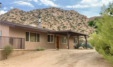 5693 Lariat Trail, Pioneertown, California 92268, 2 Bedrooms Bedrooms, ,2 BathroomsBathrooms,Residential,Buy,5693 Lariat Trail,JT24187701