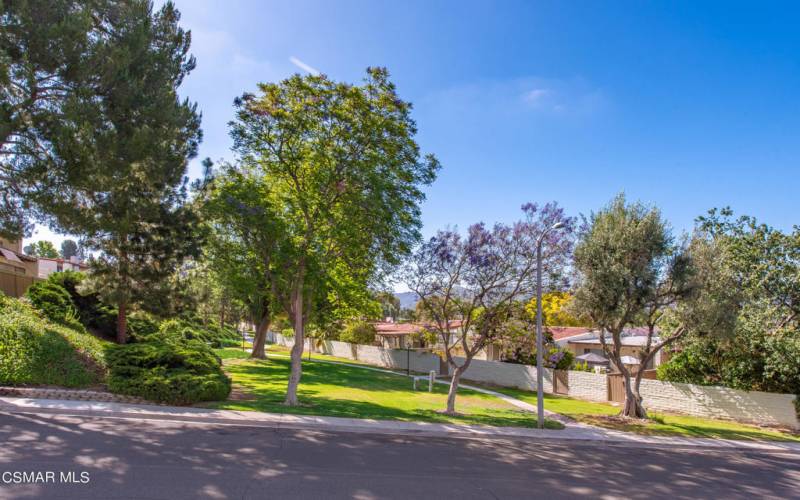 609 Hollyburne Ln Thousand Oaks-37