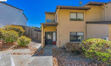 9772 Elmview Dr, Oakland, California 94603, 2 Bedrooms Bedrooms, ,1 BathroomBathrooms,Residential,Buy,9772 Elmview Dr,41069525