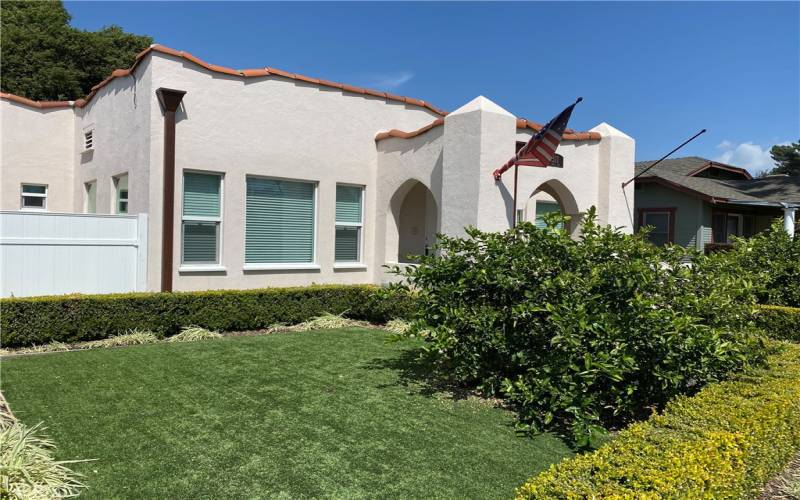 Classic Curb Appeal Quiet Treelined Street