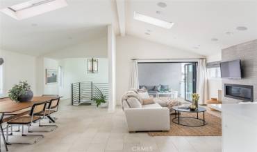 415 1/2 Marguerite Avenue, Corona del Mar, California 92625, 2 Bedrooms Bedrooms, ,2 BathroomsBathrooms,Residential Lease,Rent,415 1/2 Marguerite Avenue,OC24180293