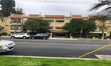 12203 Magnolia 202, Valley Village, California 91607, 1 Bedroom Bedrooms, ,1 BathroomBathrooms,Residential Lease,Rent,12203 Magnolia 202,SR24188219