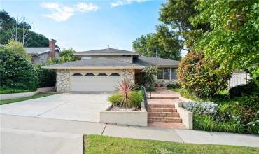 1883 Swan Circle, Costa Mesa, California 92626, 4 Bedrooms Bedrooms, ,3 BathroomsBathrooms,Residential Lease,Rent,1883 Swan Circle,OC24187286