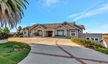 3563 Yucca Way, Fallbrook, California 92028, 4 Bedrooms Bedrooms, ,4 BathroomsBathrooms,Residential Lease,Rent,3563 Yucca Way,240021477SD