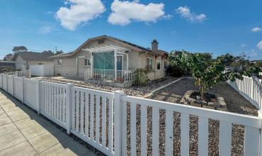 3926 Myrtle Ave, San Diego, California 92105, 2 Bedrooms Bedrooms, ,1 BathroomBathrooms,Residential,Buy,3926 Myrtle Ave,240021485SD