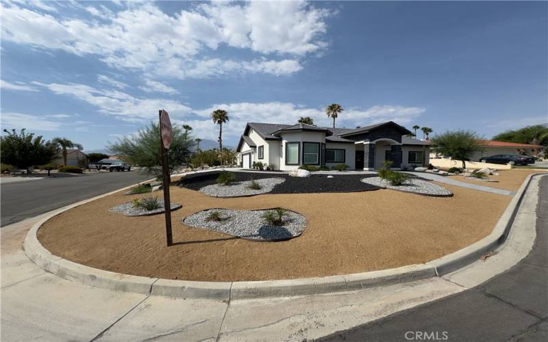 Desert landscape on a corner lot