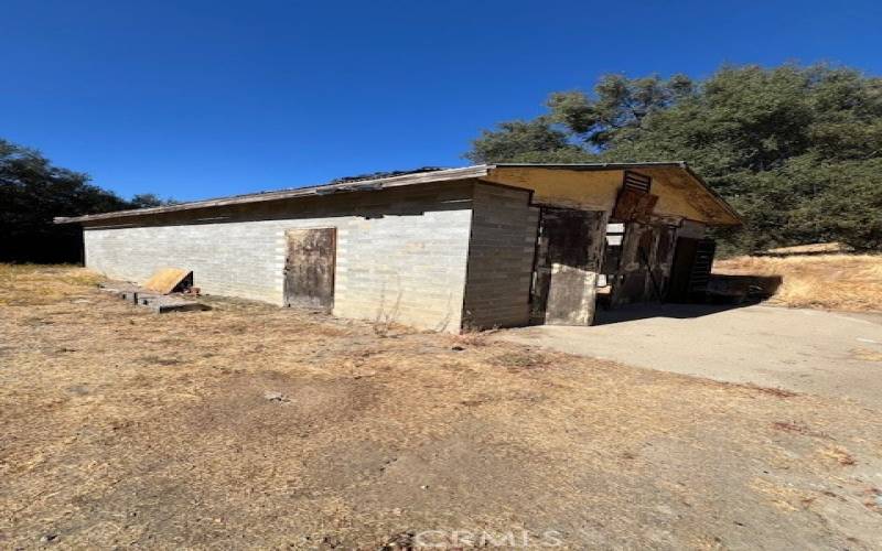 CEMENT GARAGE