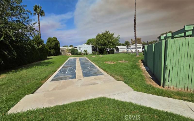 Shuffleboard & horseshoe area!